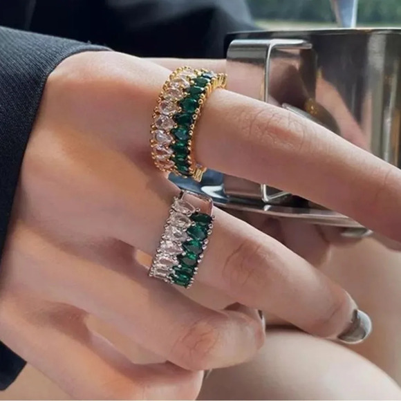 Gold Green Crystal Chunky Ring - Picture 2 of 4